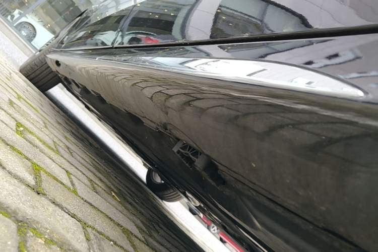 Used Mercedes-Benz E-Class New Energy 2023 E 350 e L Plug-in Hybrid Sports Sedan Left Side Sill