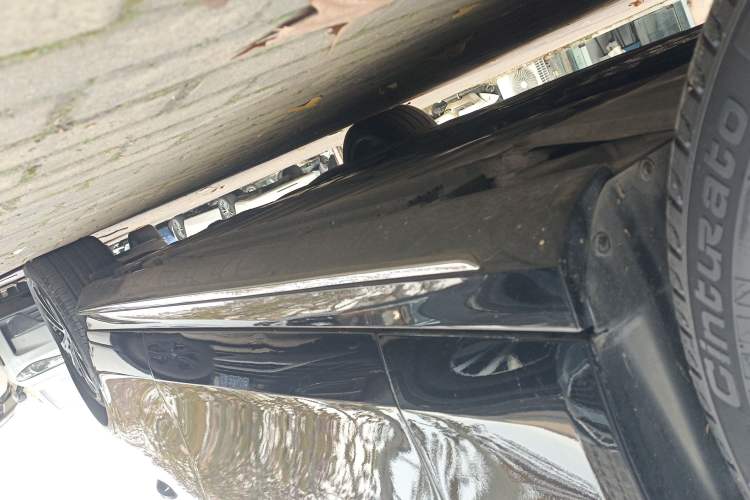 Used Mercedes-Benz E-Class New Energy 2023 E 350 e L Plug-in Hybrid Sports Sedan Left Side Sill