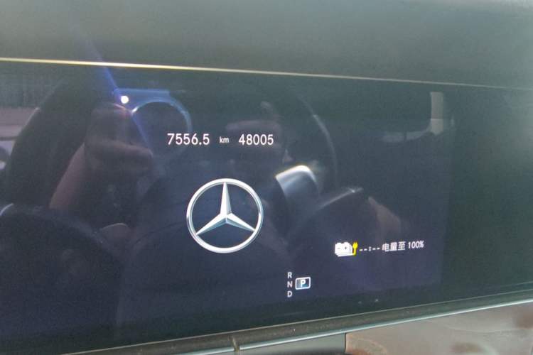 Used Mercedes-Benz E-Class New Energy 2023 E 350 e L Plug-in Hybrid Sedan Odometer Close Up
