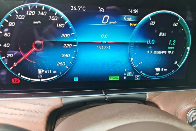 Used Mercedes-Benz E-Class New Energy 2023 E 350 e L Plug-in Hybrid Sedan Odometer Close Up
