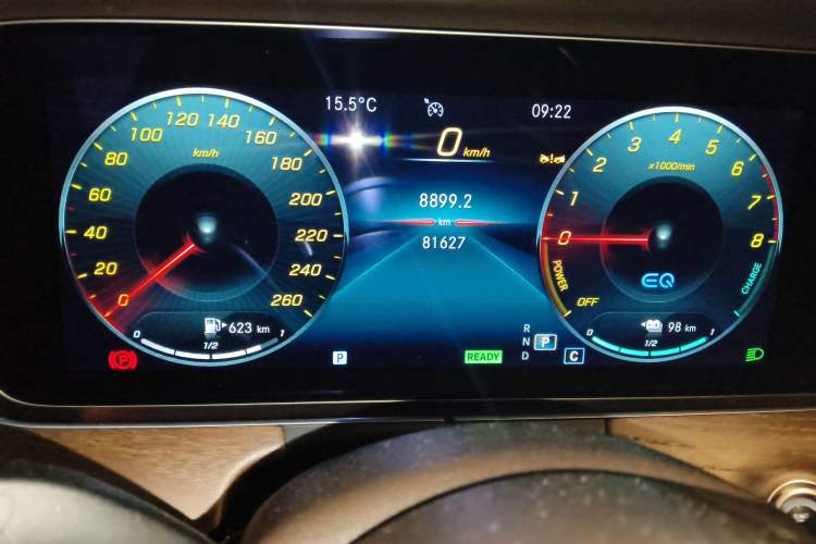 Used Mercedes-Benz E-Class New Energy 2023 E 350 e L Plug-in Hybrid Sedan Odometer Close Up