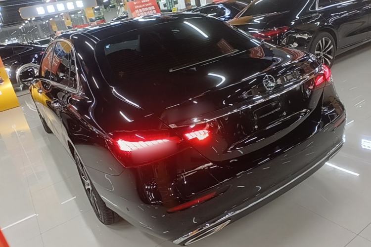 Used Mercedes-Benz E-Class New Energy 2023 E 350 e L Plug-in Hybrid Sedan Rear Left 45 Deg
