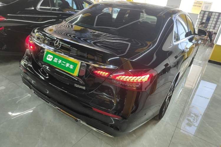 Used Mercedes-Benz E-Class New Energy 2023 E 350 e L Plug-in Hybrid Sports Sedan Rear Right 45 Deg