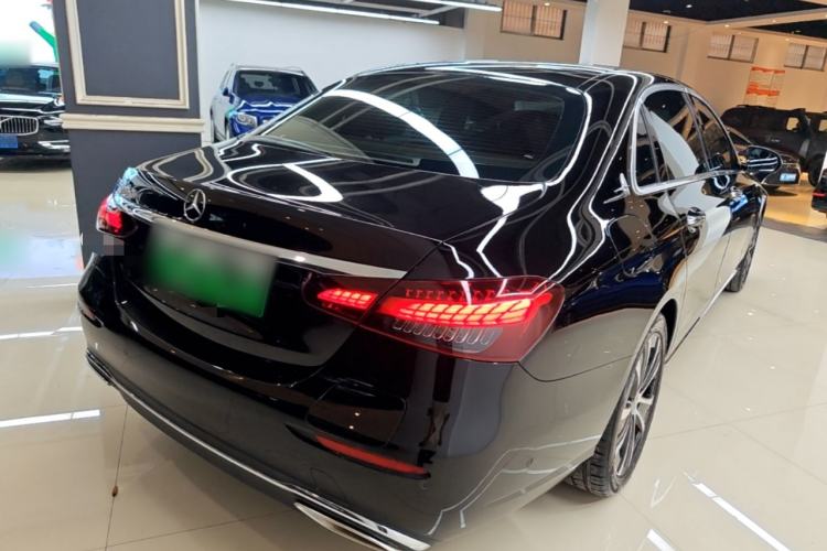 Used Mercedes-Benz E-Class New Energy 2023 E 350 e L Plug-in Hybrid Sedan Rear Right 45 Deg