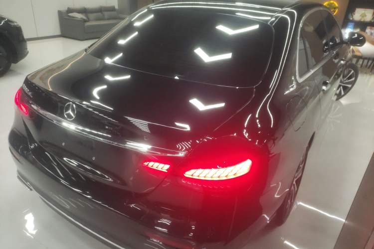 Used Mercedes-Benz E-Class New Energy 2023 E 350 e L Plug-in Hybrid Sedan Rear Right 45 Deg