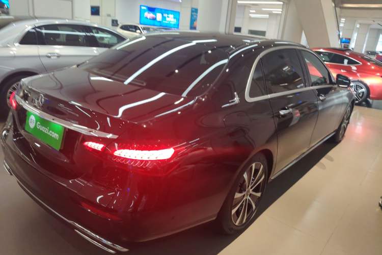 Used Mercedes-Benz E-Class New Energy 2023 E 350 e L Plug-in Hybrid Sedan Rear Right 45 Deg