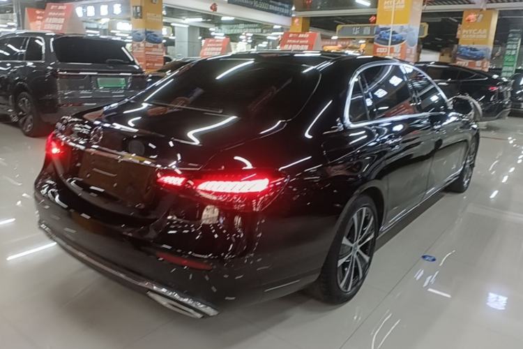 Used Mercedes-Benz E-Class New Energy 2023 E 350 e L Plug-in Hybrid Sedan Rear Right 45 Deg