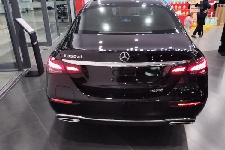 Used Mercedes-Benz E-Class New Energy 2023 E 350 e L Plug-in Hybrid Sedan Rear