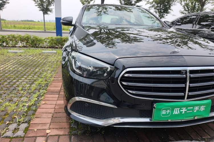 Used Mercedes-Benz E-Class New Energy 2023 E 350 e L Plug-in Hybrid Sedan Right Front Headlight