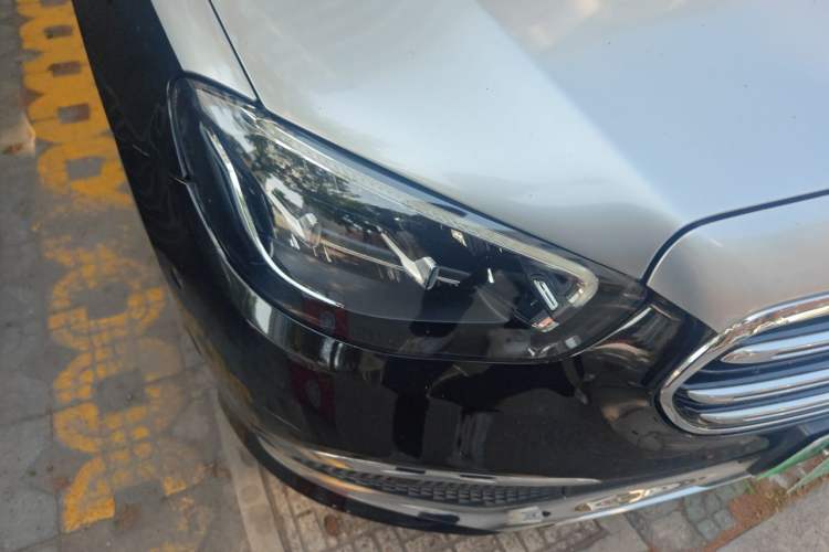 Used Mercedes-Benz E-Class New Energy 2023 E 350 e L Plug-in Hybrid Sedan Right Front Headlight
