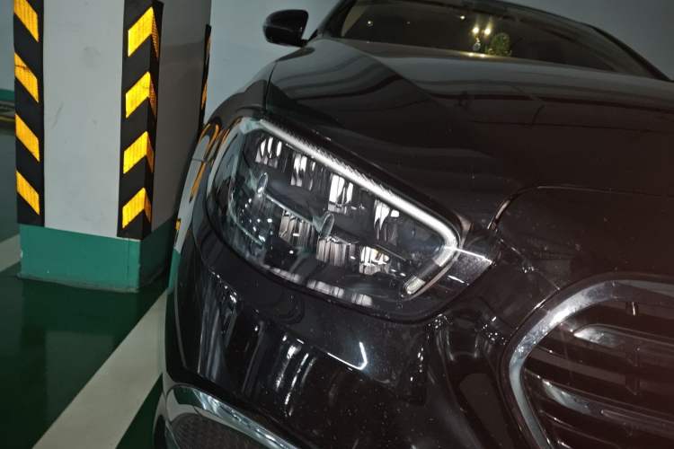 Used Mercedes-Benz E-Class New Energy 2023 E 350 e L Plug-in Hybrid Sedan Right Front Headlight