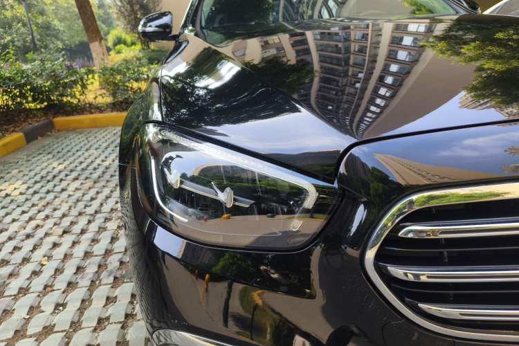 Used Mercedes-Benz E-Class New Energy 2023 E 350 e L Plug-in Hybrid Sedan Right Front Headlight
