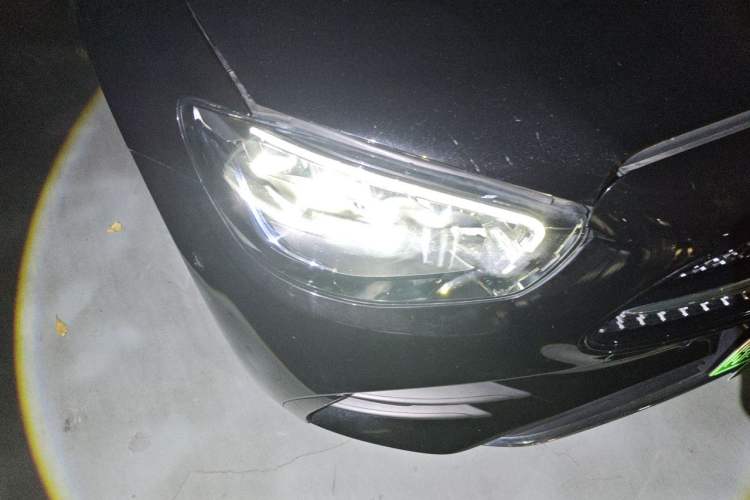 Used Mercedes-Benz E-Class New Energy 2023 E 350 e L Plug-in Hybrid Sports Sedan Right Front Headlight