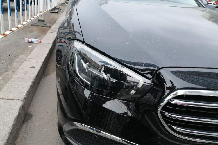 Used Mercedes-Benz E-Class New Energy 2023 E 350 e L Plug-in Hybrid Sedan Right Front Headlight