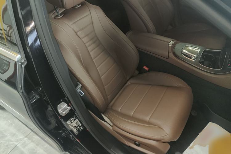 Used Mercedes-Benz E-Class New Energy 2023 E 350 e L Plug-in Hybrid Sports Sedan Right Front Seat