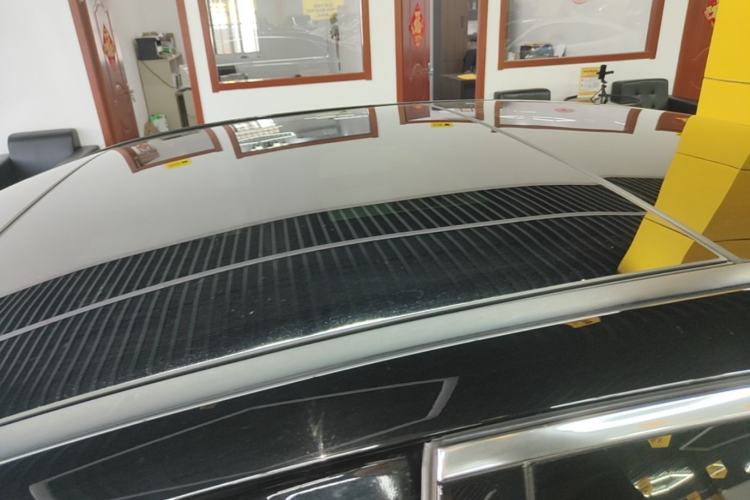 Used Mercedes-Benz E-Class New Energy 2023 E 350 e L Plug-in Hybrid Sports Sedan Roof