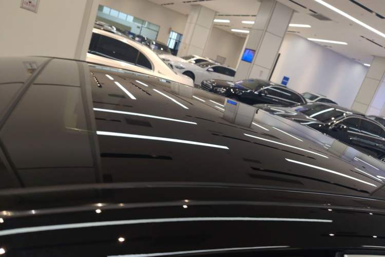 Used Mercedes-Benz E-Class New Energy 2023 E 350 e L Plug-in Hybrid Sedan Roof