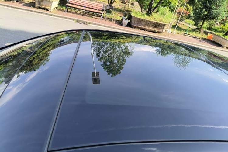 Used Mercedes-Benz E-Class New Energy 2023 E 350 e L Plug-in Hybrid Sedan Roof