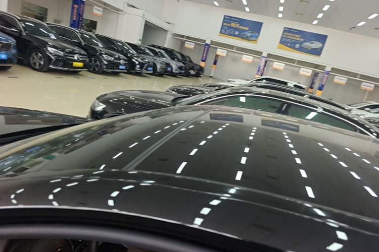 Used Mercedes-Benz E-Class New Energy 2023 E 350 e L Plug-in Hybrid Sedan Roof