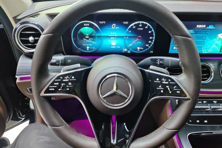 Used Mercedes-Benz E-Class New Energy 2023 E 350 e L Plug-in Hybrid Sedan Steering Wheel