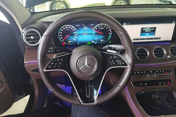Used Mercedes-Benz E-Class New Energy 2023 E 350 e L Plug-in Hybrid Sedan Steering Wheel