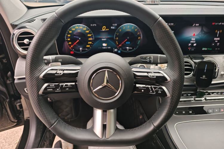 Used Mercedes-Benz E-Class New Energy 2023 E 350 e L Plug-in Hybrid Sports Sedan Steering Wheel