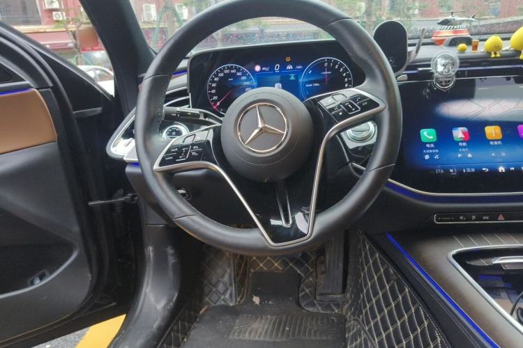 Used Mercedes-Benz E-Class New Energy 2023 E 350 e L Plug-in Hybrid Sedan Steering Wheel