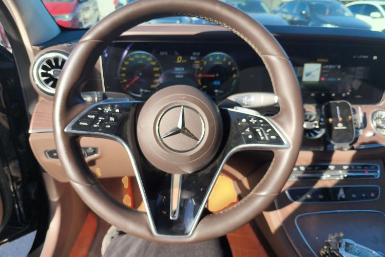 Used Mercedes-Benz E-Class New Energy 2023 E 350 e L Plug-in Hybrid Sedan Steering Wheel