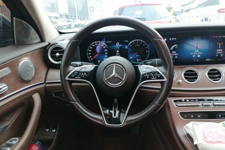 Used Mercedes-Benz E-Class New Energy 2023 E 350 e L Plug-in Hybrid Sedan Steering Wheel