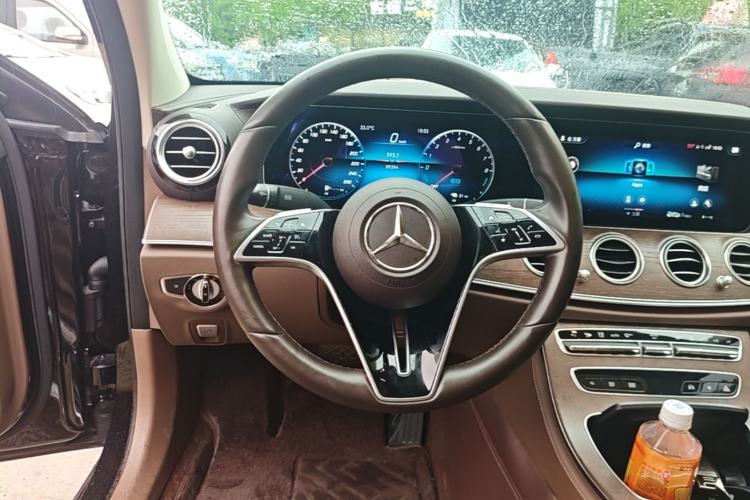 Used Mercedes-Benz E-Class New Energy 2023 E 350 e L Plug-in Hybrid Sedan Steering Wheel