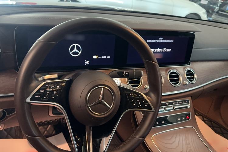 Used Mercedes-Benz E-Class New Energy 2023 E 350 e L Plug-in Hybrid Sedan Steering Wheel