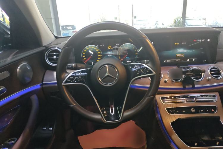 Used Mercedes-Benz E-Class New Energy 2023 E 350 e L Plug-in Hybrid Sports Sedan Steering Wheel
