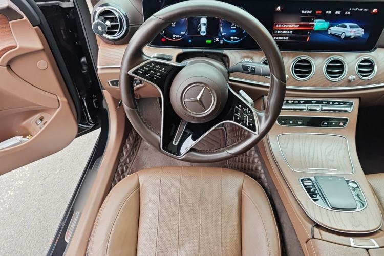 Used Mercedes-Benz E-Class New Energy 2023 E 350 e L Plug-in Hybrid Sedan Steering Wheel
