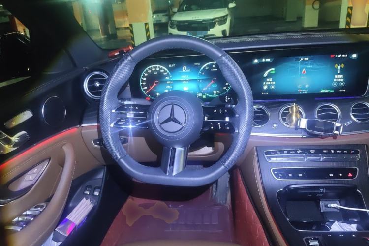 Used Mercedes-Benz E-Class New Energy 2023 E 350 e L Plug-in Hybrid Sports Sedan Steering Wheel