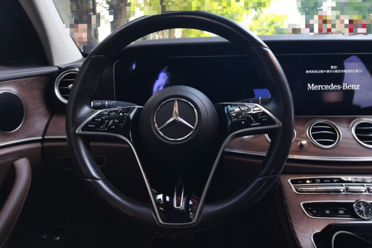 Used Mercedes-Benz E-Class New Energy 2023 E 350 e L Plug-in Hybrid Sedan Steering Wheel