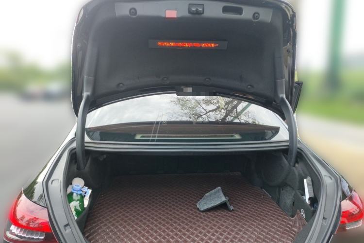 Used Mercedes-Benz E-Class New Energy 2023 E 350 e L Plug-in Hybrid Sedan Trunk