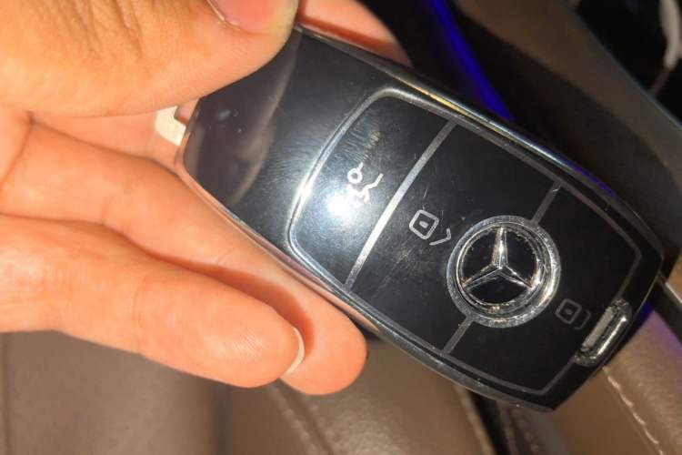 Used Mercedes-Benz E-Class New Energy 2023 E 350 e L Plug-in Hybrid Sedan Vehicle Key