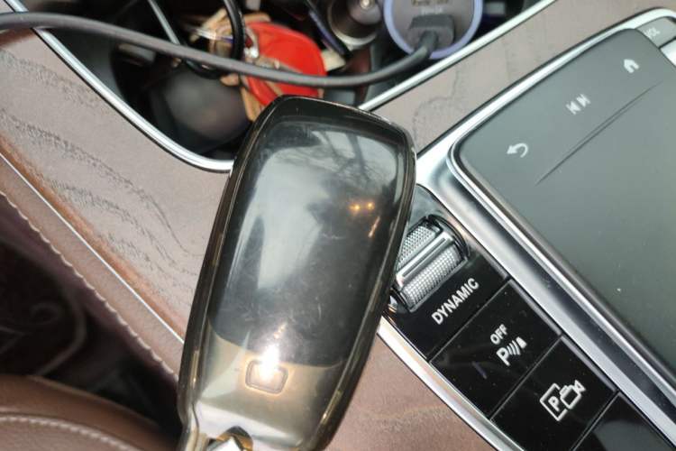 Used Mercedes-Benz E-Class New Energy 2023 E 350 e L Plug-in Hybrid Sedan Vehicle Key