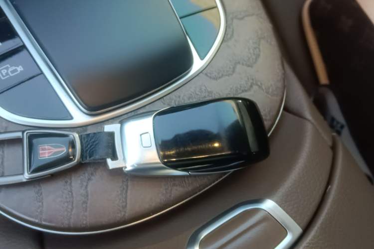 Used Mercedes-Benz E-Class New Energy 2023 E 350 e L Plug-in Hybrid Sedan Vehicle Key
