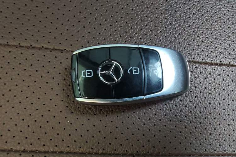 Used Mercedes-Benz E-Class New Energy 2023 E 350 e L Plug-in Hybrid Sedan Vehicle Key