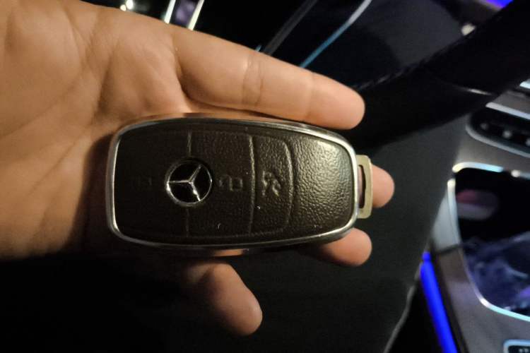 Used Mercedes-Benz E-Class New Energy 2023 E 350 e L Plug-in Hybrid Sedan Vehicle Key