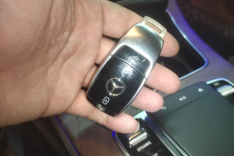 Used Mercedes-Benz E-Class New Energy 2023 E 350 e L Plug-in Hybrid Sedan Vehicle Key