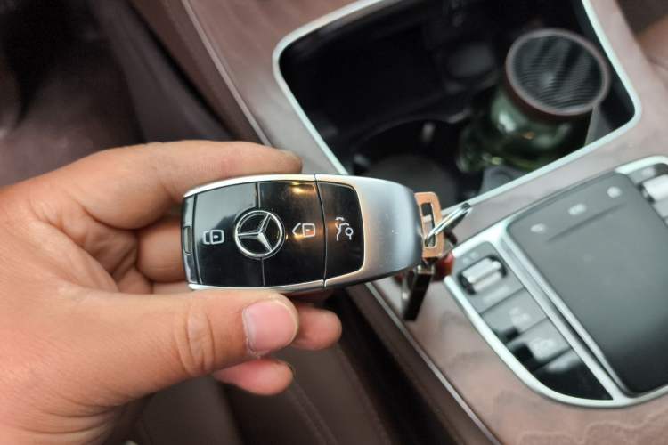 Used Mercedes-Benz E-Class New Energy 2023 E 350 e L Plug-in Hybrid Sedan Vehicle Key