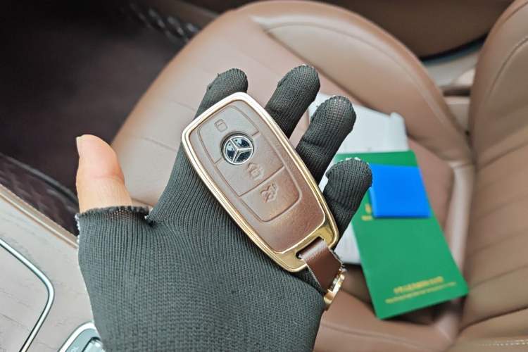 Used Mercedes-Benz E-Class New Energy 2023 E 350 e L Plug-in Hybrid Sedan Vehicle Key