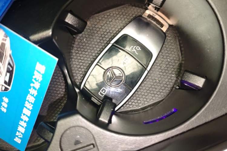 Used Mercedes-Benz E-Class New Energy 2023 E 350 e L Plug-in Hybrid Sedan Vehicle Key