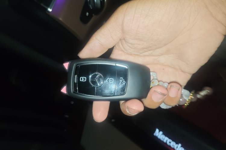 Used Mercedes-Benz E-Class New Energy 2023 E 350 e L Plug-in Hybrid Sports Sedan Vehicle Key