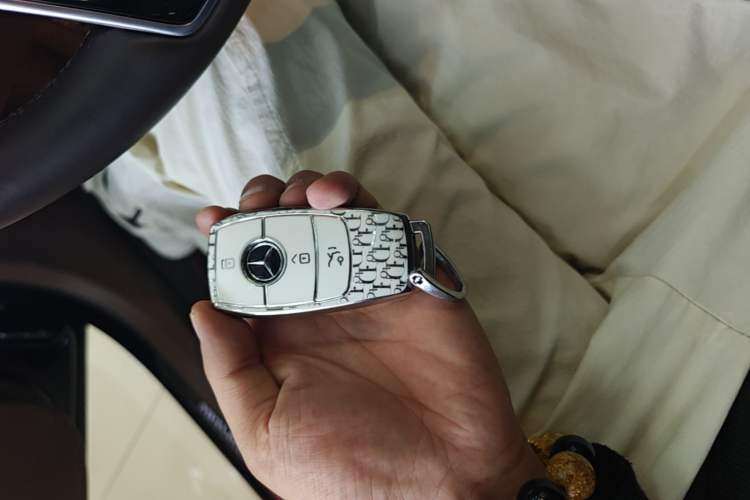 Used Mercedes-Benz E-Class New Energy 2023 E 350 e L Plug-in Hybrid Sedan Vehicle Key