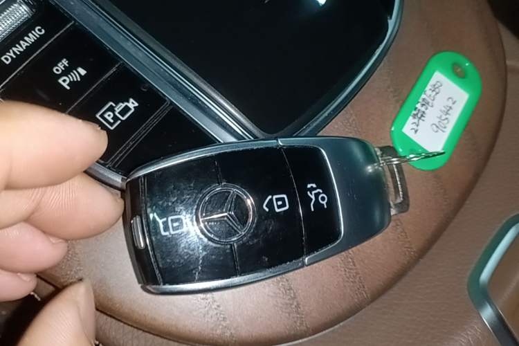 Used Mercedes-Benz E-Class New Energy 2023 E 350 e L Plug-in Hybrid Sedan Vehicle Key