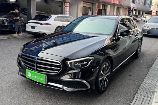 Mercedes-Benz E-Class New Energy 2023 E 350 e L Plug-in Hybrid Sedan usata