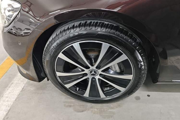 Used Mercedes-Benz E-Class New Energy 2023 E 350 e L Plug-in Hybrid Sedan Exterior 4